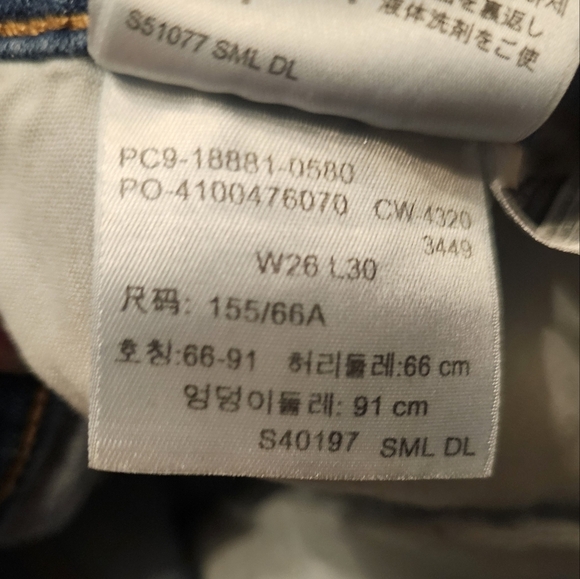 LEVI'S 711 skinny jeans. Size 26/30inseam. EXCELLENT CONDITION! - Picture 5 of 7